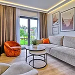 Superior Z Prywatna Balia I Ogrodem - Belle View & - By Royal Aparts Appartamento *
