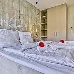 Appartamento Superior Z Prywatna Balia I Ogrodem - Belle View & - By Royal Aparts *