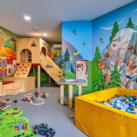 Superior Z Prywatna Balia I Ogrodem - Belle View & - By Royal Aparts شقة