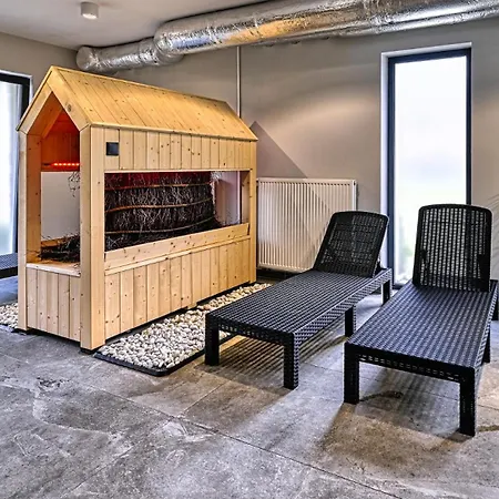 Superior Z Prywatna Balia I Ogrodem - Belle View & - By Royal Aparts شقة