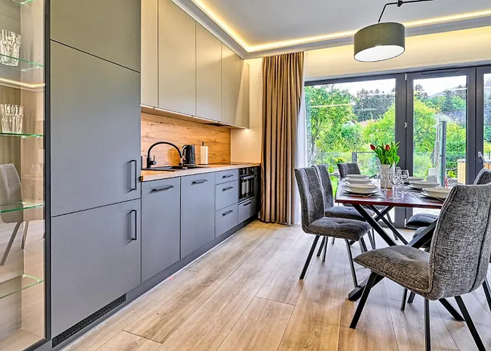 Superior Z Prywatna Balia I Ogrodem - Belle View & - By Royal Aparts Apartment