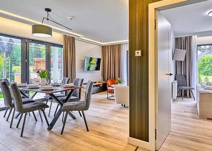 Superior Z Prywatna Balia I Ogrodem - Belle View & - By Royal Aparts Apartment